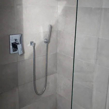 Bed & Breakfast Privative Proche Versailles, Avec Petit Dejeuner Orgerus